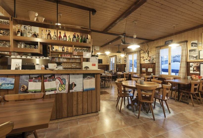 Отель Ristorante Pensione Chalet Stazione