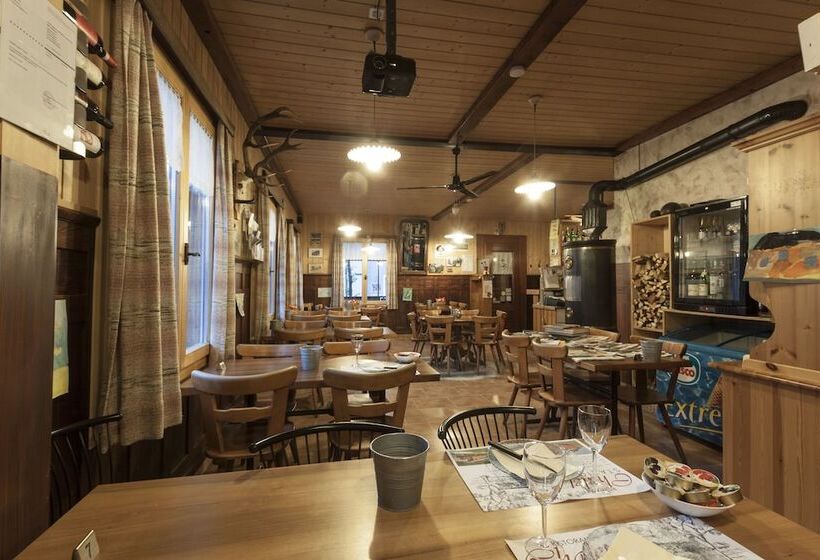 Отель Ristorante Pensione Chalet Stazione