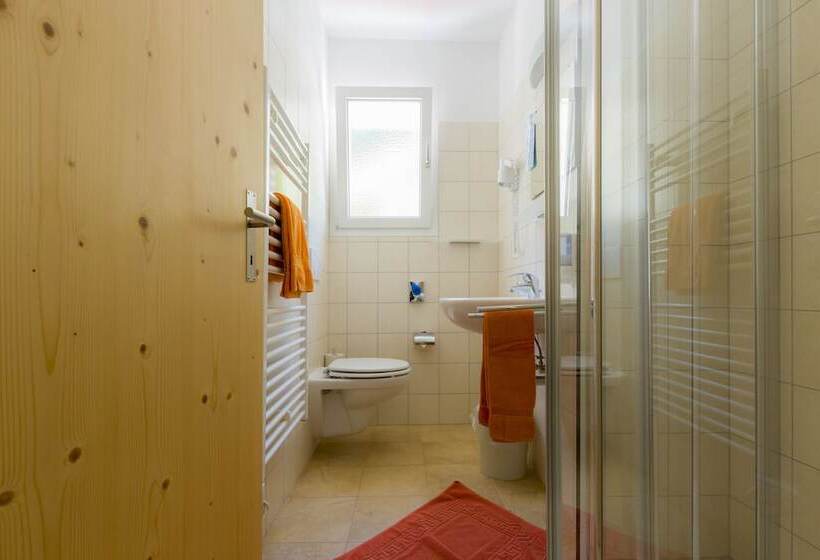 Отель Ristorante Pensione Chalet Stazione