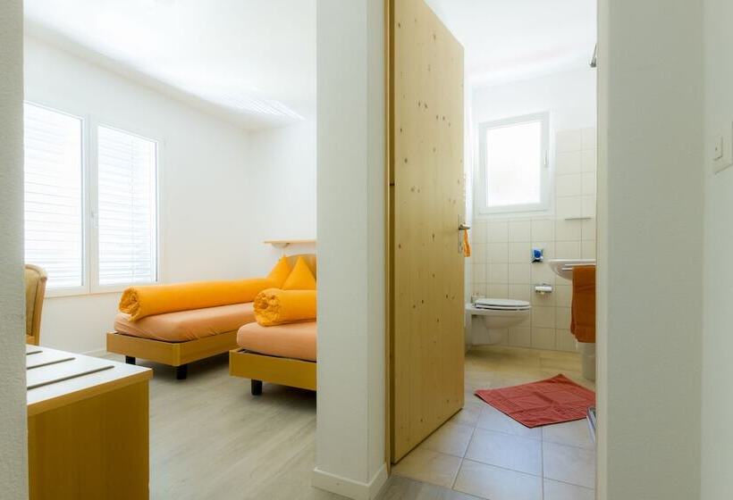 Отель Ristorante Pensione Chalet Stazione