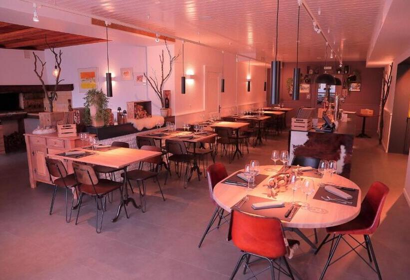 בית מלון כפרי Rotisserie La Tour Rouge