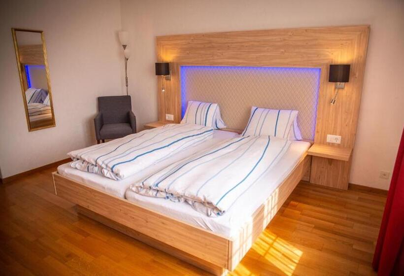 ホテル Schützenhaus