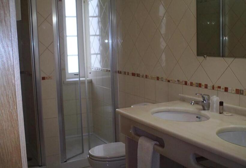 בית מלון כפרי Serafim