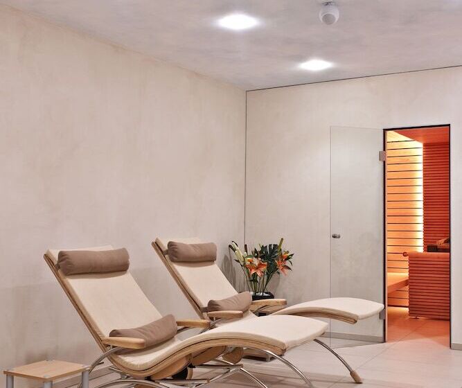 Swiss Chalet Merlischachen   Romantik Schloss Hotel Am See