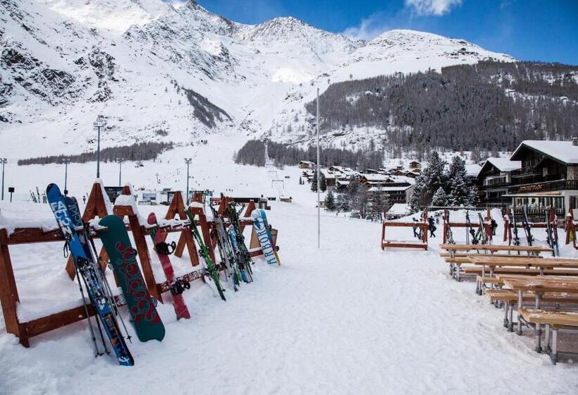 فندق The Larix Ski In Ski Out