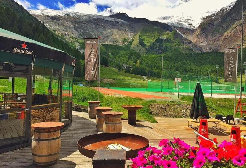 فندق The Larix Ski In Ski Out