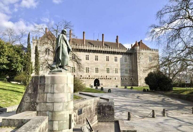 Vila Hotel By Vimahotels