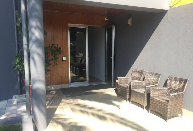 Vila Hotel By Vimahotels