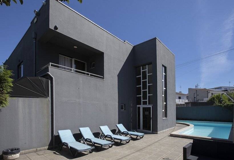 Vila Hotel By Vimahotels