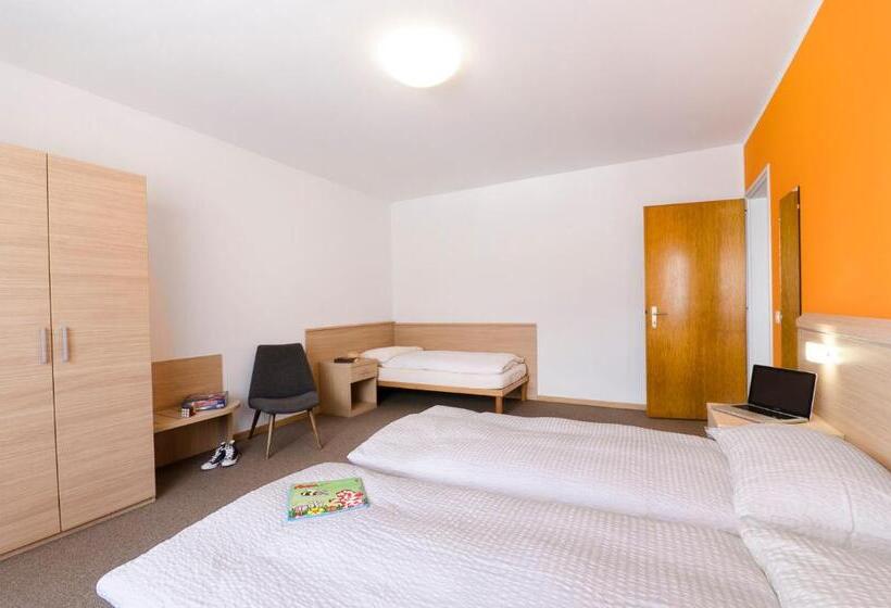 בית מלון כפרי Village Campofelice