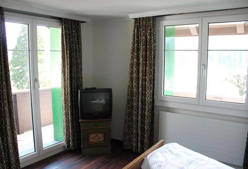 فندق Walensee Trattoria