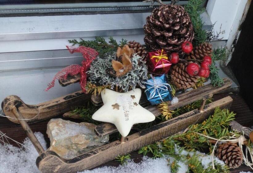 Lehmann's Herberge Hostel