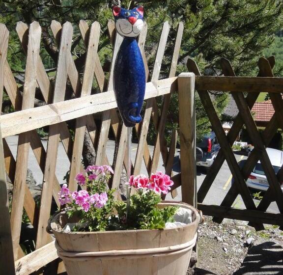 Lehmann's Herberge Hostel