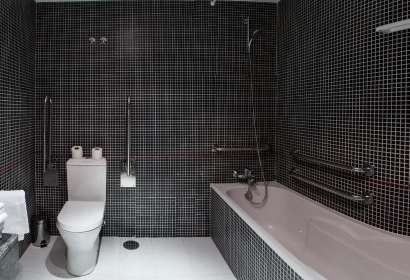 Отель Mondim Al & Spa