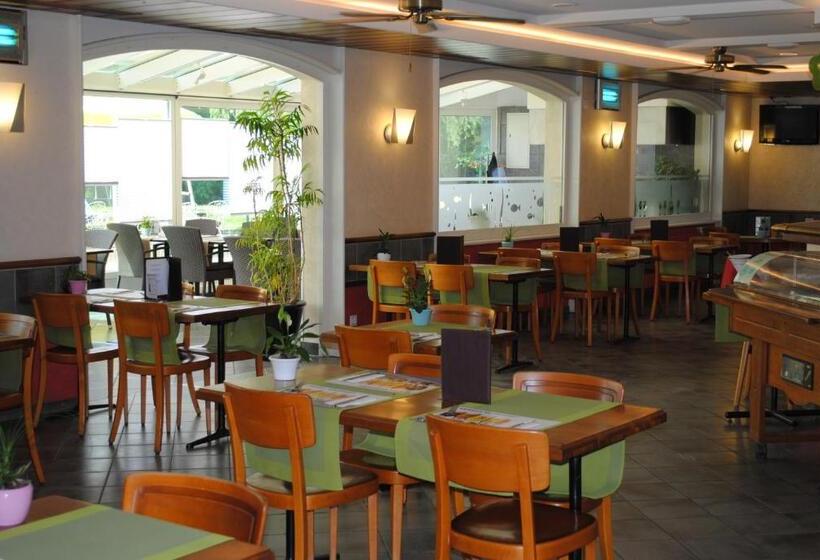 Motel   Hôtel La Poularde