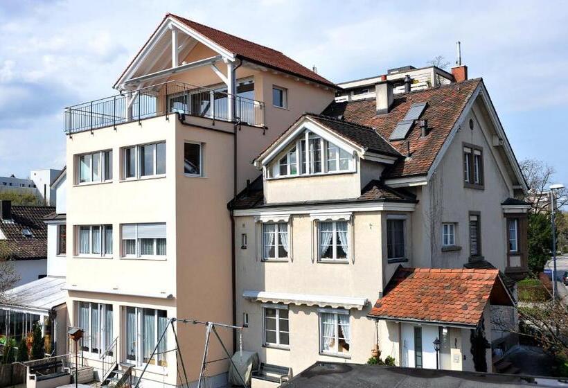 Niros Bed & Breakfast