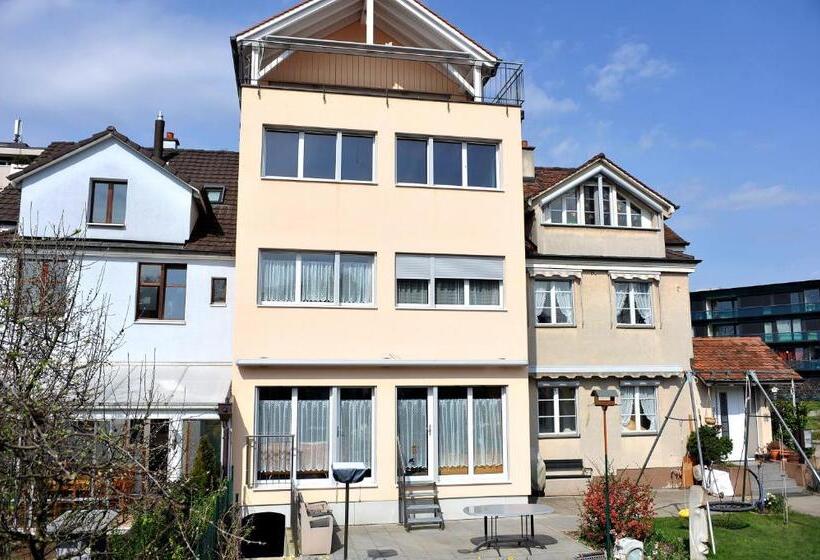 Niros Bed & Breakfast