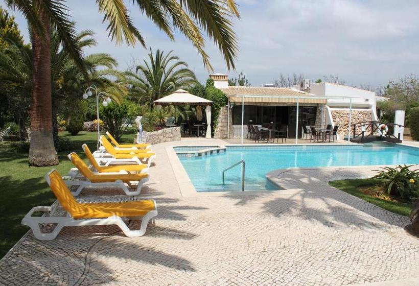 استراحتگاه Quinta Dos Oliveiras