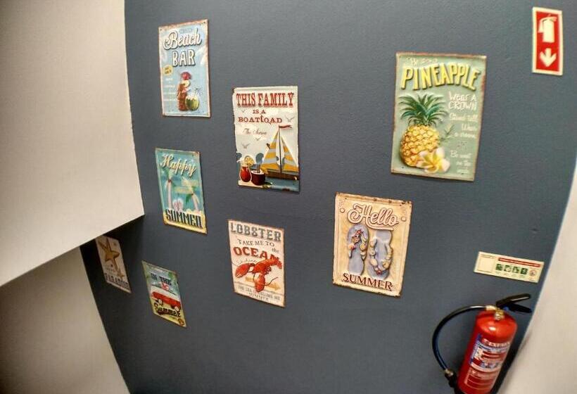 Sardines And Friends Hostel 04