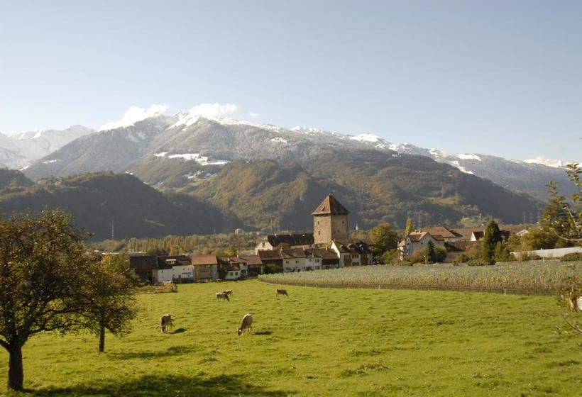 Victor's Bed & Breakfast