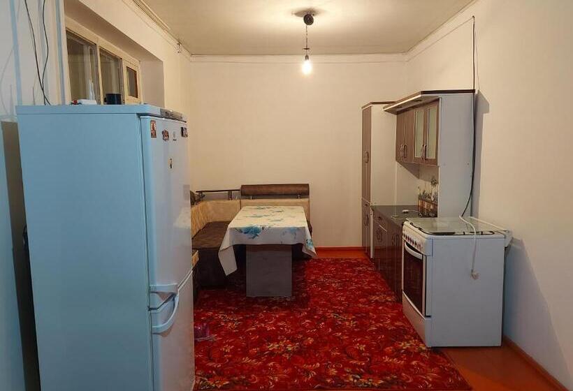 هاستل Albi Sabi