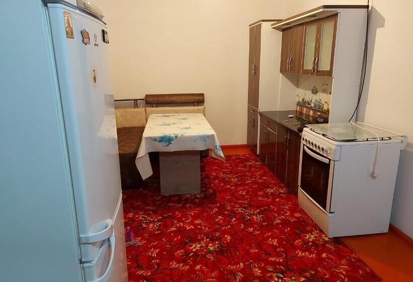 هاستل Albi Sabi