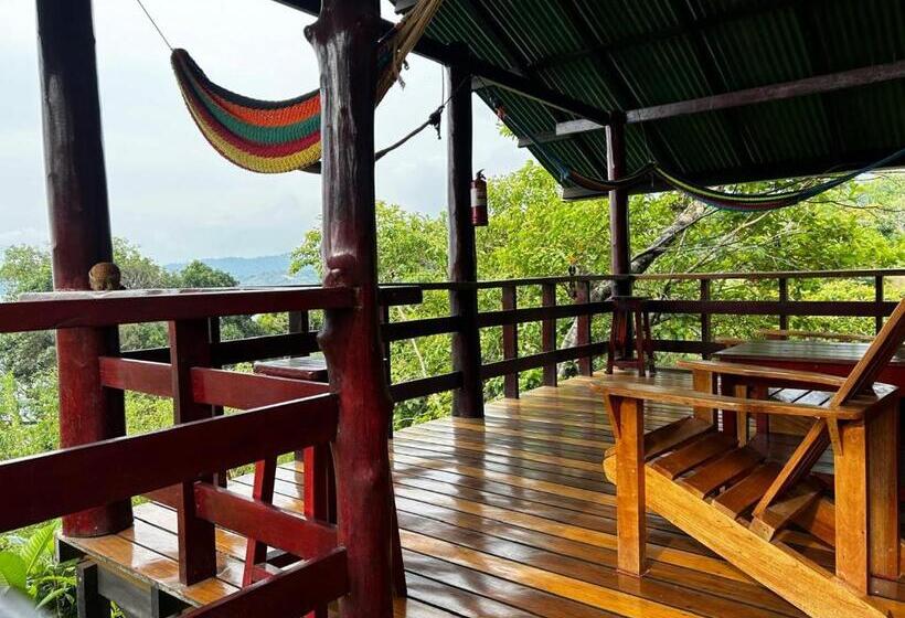 هاستل Nativos Corcovado Cabins