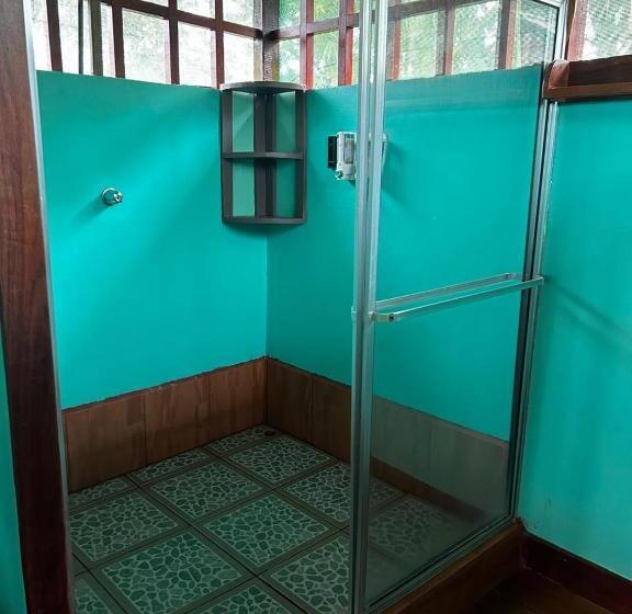 هاستل Nativos Corcovado Cabins