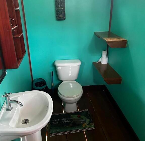 هاستل Nativos Corcovado Cabins