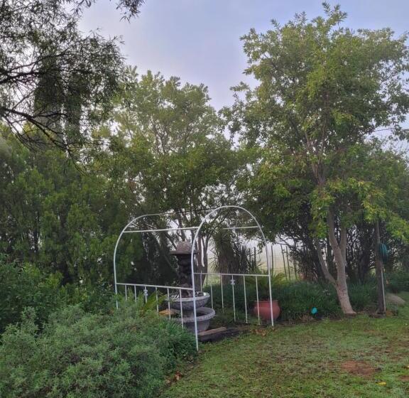 At The Nest Bed & Breakfast Guesthouse