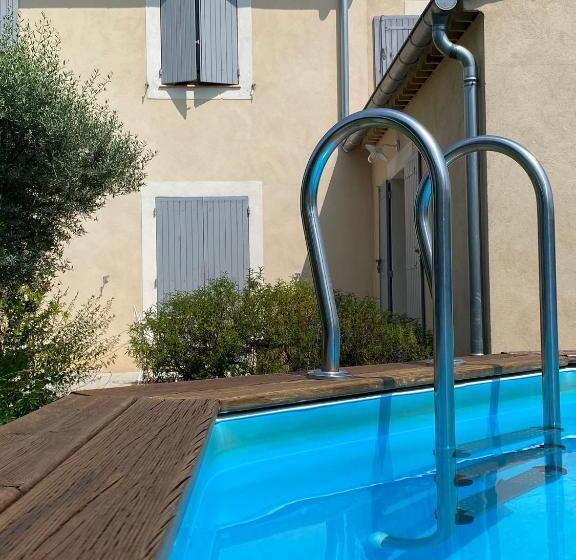 مبيت وإفطار Chambre D Hôtes Le Jardin Des Cigales