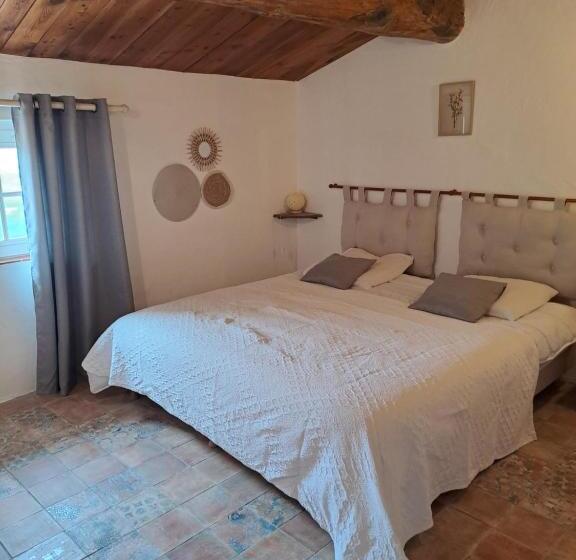 צימר Les Roses Trémières