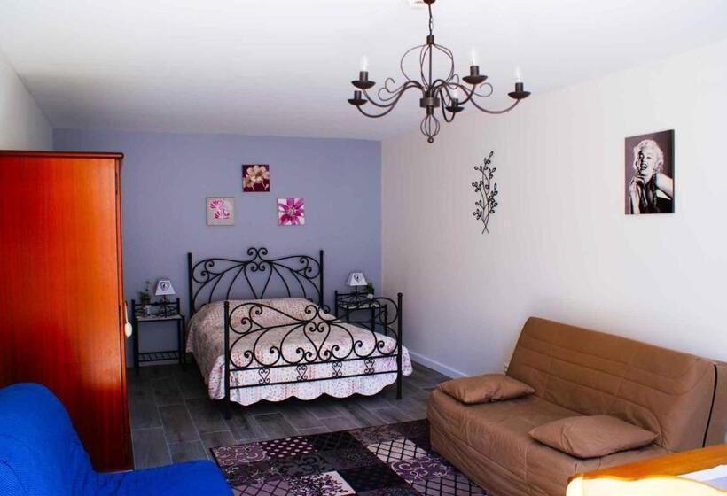 Bed and Breakfast Relais De Montceaux