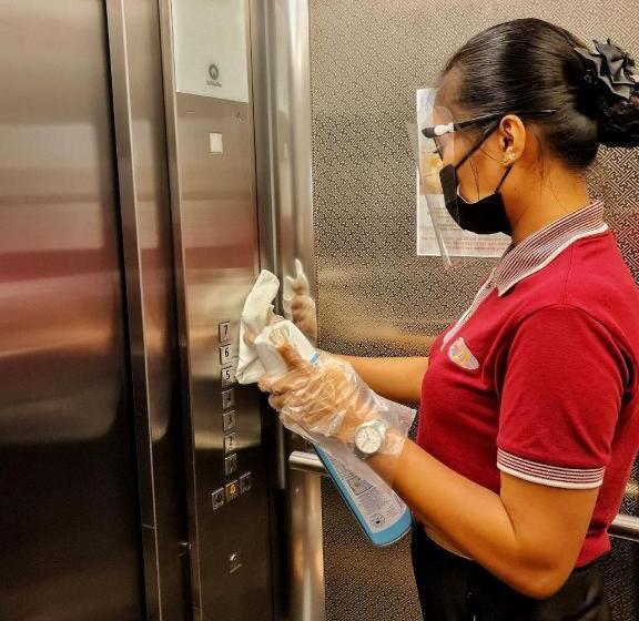 ホテル District 21