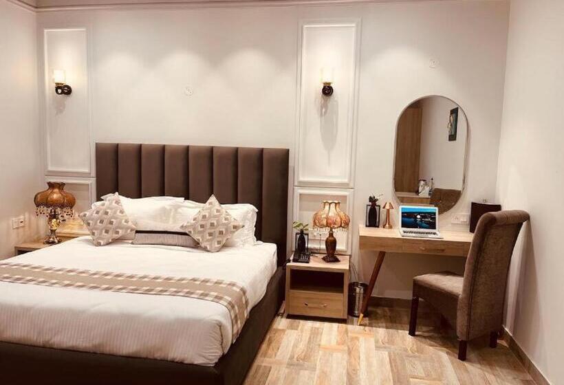 호텔 Elegance Regency