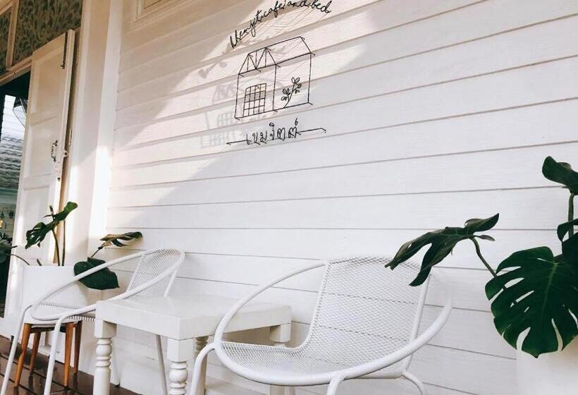 فندق Khemjit Cafe  And Bed