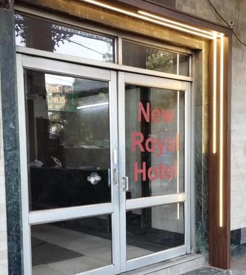 ホテル New Royal