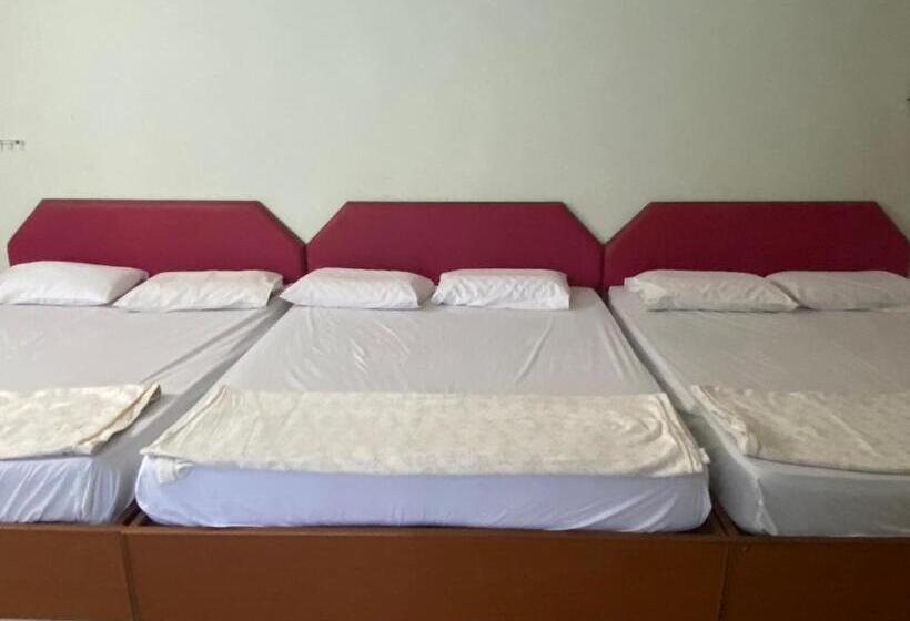 فندق Oyo 90885 Bera Pentagon Inn