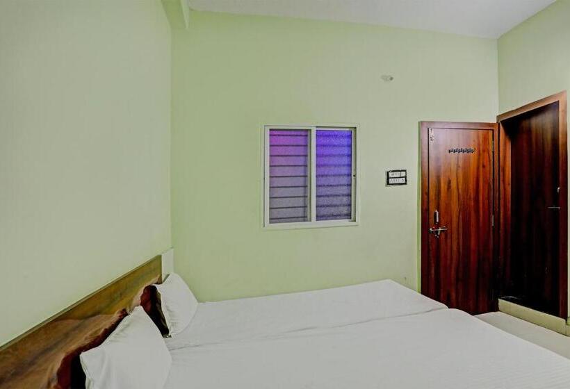 فندق Spot On Avantika Palace