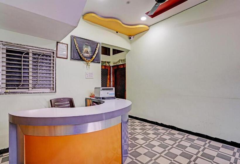 فندق Spot On Avantika Palace