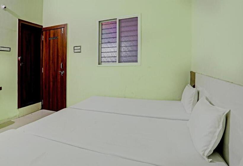 فندق Spot On Avantika Palace