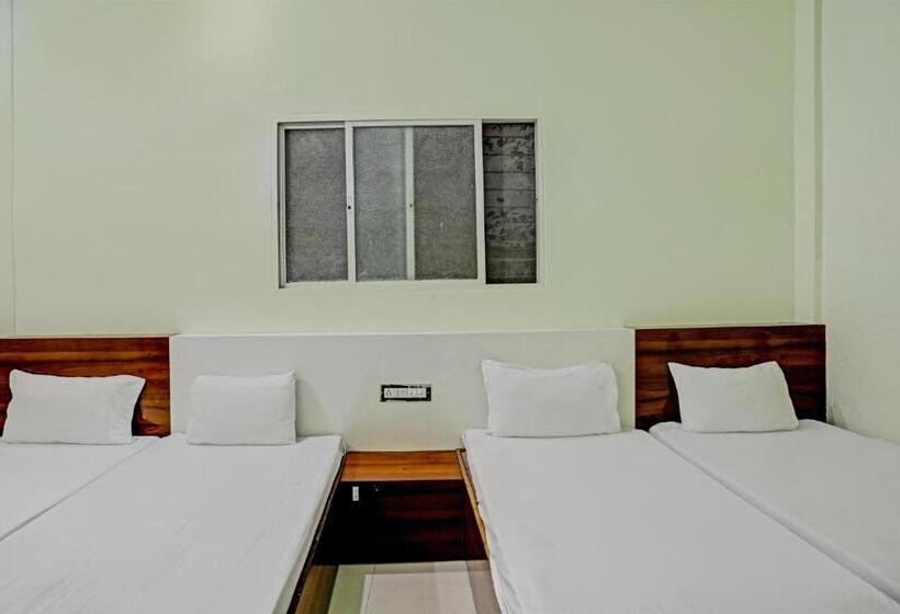 فندق Spot On Avantika Palace