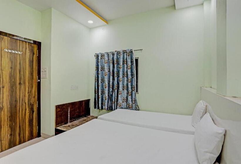 فندق Spot On Avantika Palace