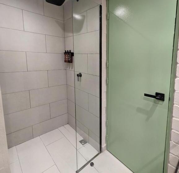 Отель Urbit Social Lofts