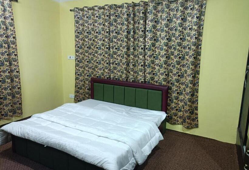 بنسيون Coachman Homestay