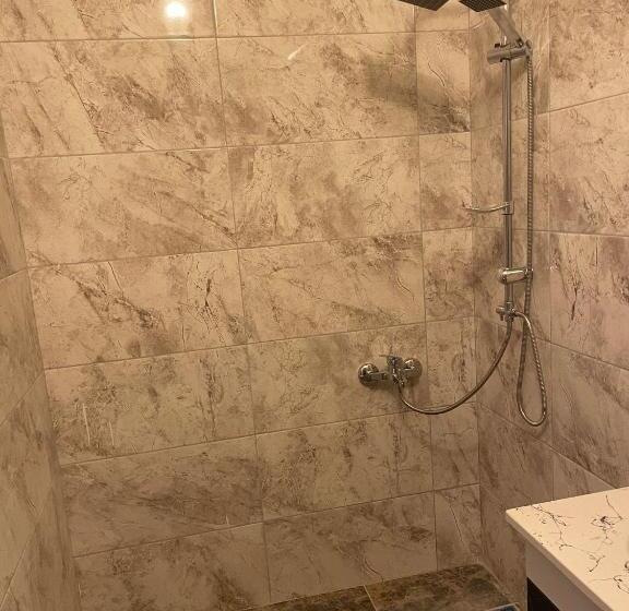 リゾートホテル Bizim O Ra Küme Evleri & Bungalov