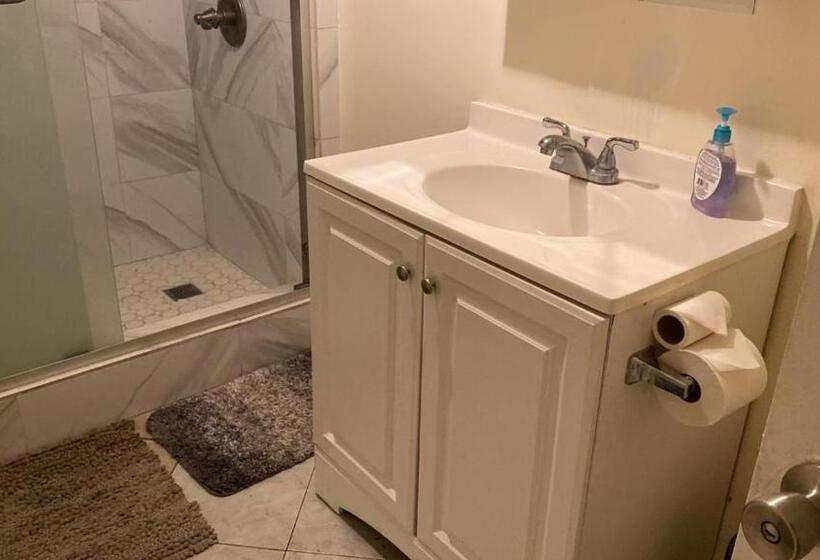 ユースホステル Westminster Zen Home