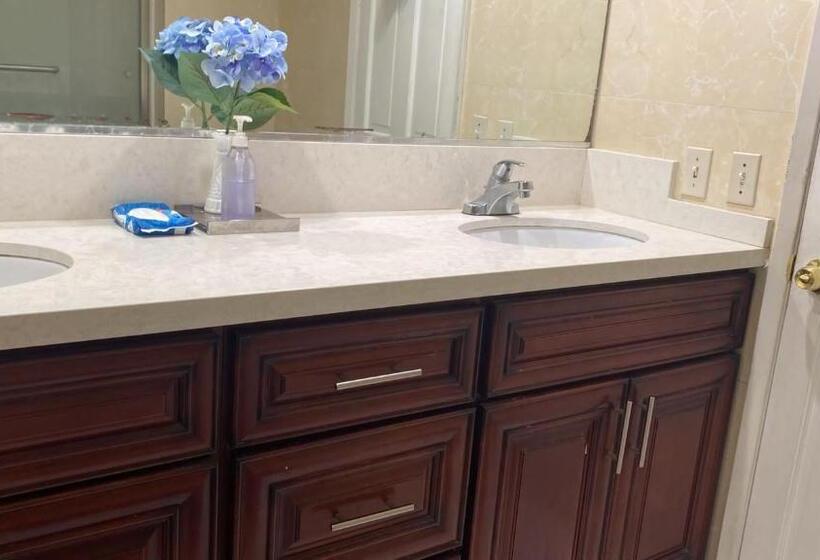 ユースホステル Westminster Zen Home