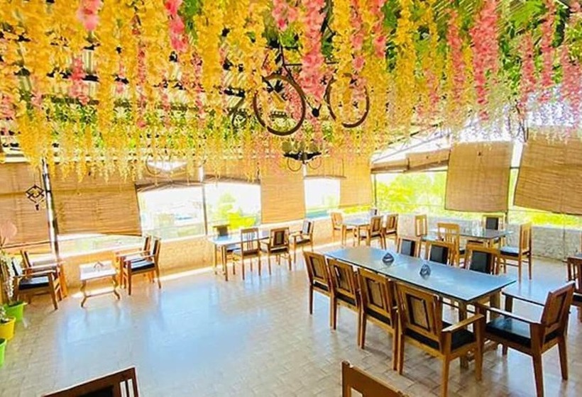 Fabhotel Prime Rozan Jaai