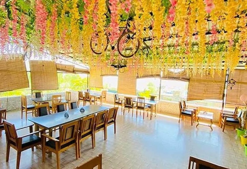 Fabhotel Prime Rozan Jaai